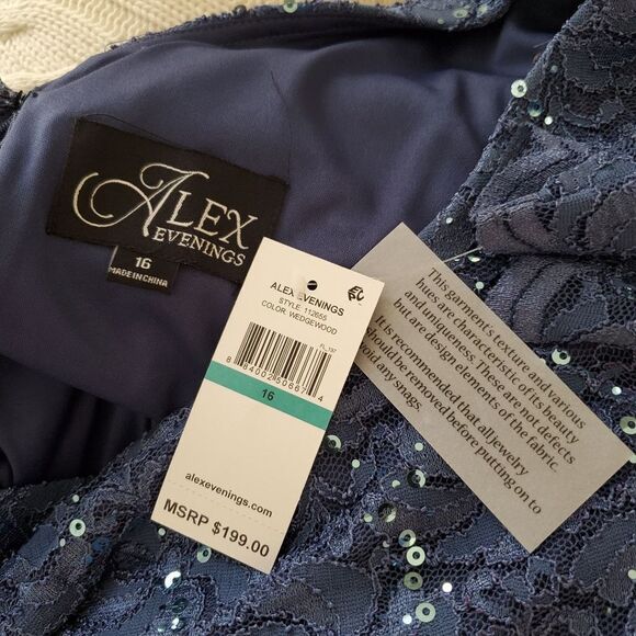 ALEX EVENINGS | 3/4 Sleeve Stretch Lace Bodice - Picture 13 of 14